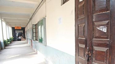 Public university teachers.jpg