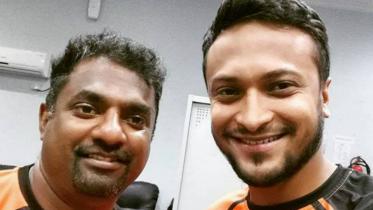 Shakib Al Hasan and Muttiah Muratlitharan