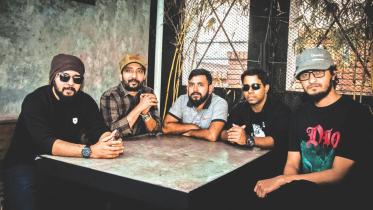 Popular rock band Shironamhin