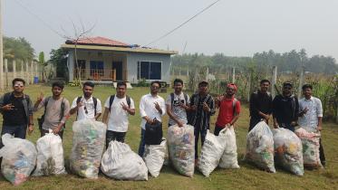 St Martin Tourist Trash