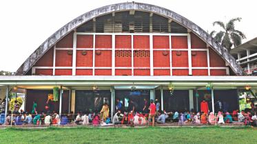 students organise iftar 3.jpg