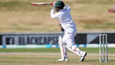 Opener Tamim Iqbal scored a 128-ball 126