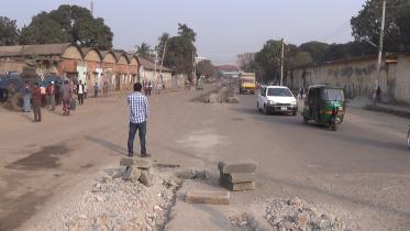 tejgaon truck stand (2).jpg