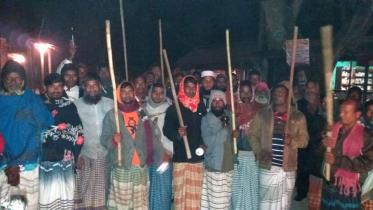 Villagers guards.jpg