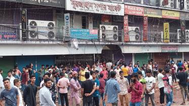 Dhaka College students clash