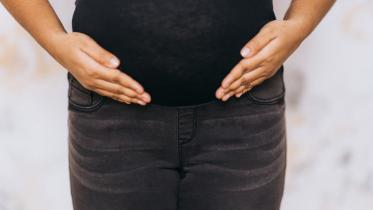 Maternity clothing mere