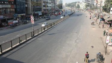 Empty road at Kalyanpur