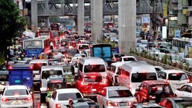 Why exactly is Dhaka the slowest city in the world?