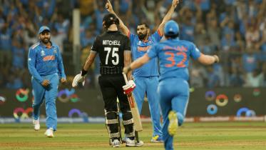 2023-11-15t153041z_355304405_up1ejbf1733bv_rtrmadp_3_cricket-worldcup-ind-nzl.jpg
