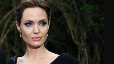 Angelina Jolie 