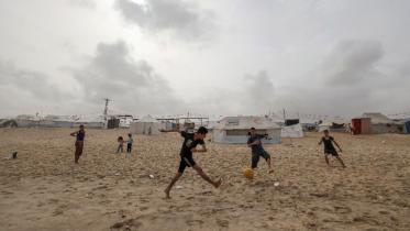 gaza_children_playing_football.jpg