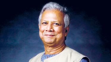 Yunus speaks at National Defence College