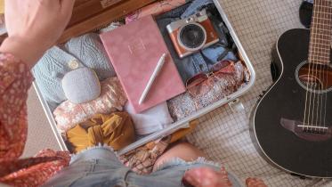 Your winter day trip won't be the same without these 10 must-haves               paige-cody-3oukd3qinnc-unsplash.jpg