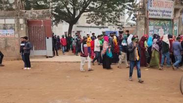 Ashulia factory unrest.jpg