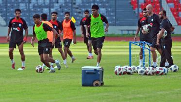 Bangladesh football.jpg