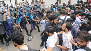 fb3aop_1_buet_students_vs_police_amran_hossain_file_29082025_a88c_sbs.jpg