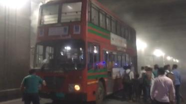 Double-decker bus torched in Uttara