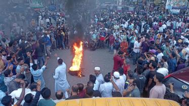 Gono Odhikar Parishad blocks Paltan