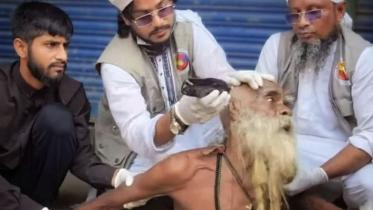 elderly fakir attacked in Bangladesh