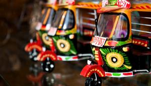 Decorating your home with arts and crafts