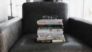 Career stuck? 5 self-help books with advices you didn’t know you needed                  alexandra-fuller-4rnlzjzemms-unsplash.jpg