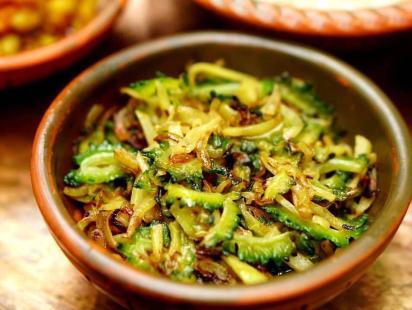 fried bitter gourd with potatoes Vegan recipes you can try