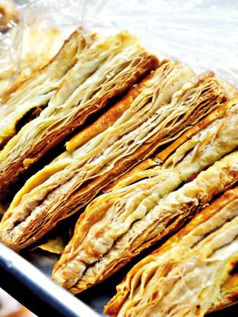 live bakery trend in Dhaka