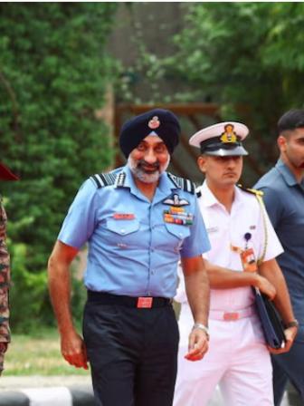 Pakistani jets downed by India